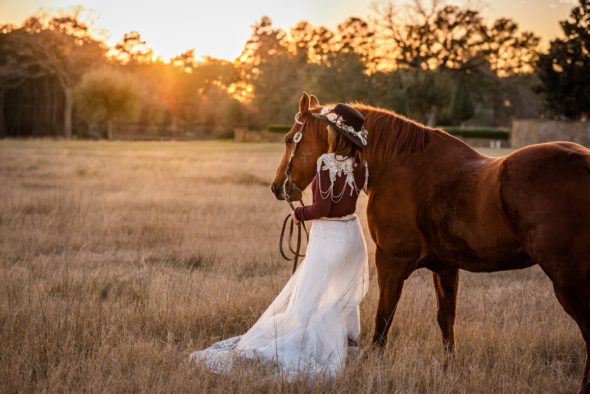 Photographer based in the Texas Hill Country specializing in Weddings, Equine, Family, Senior Graduates Photography and more