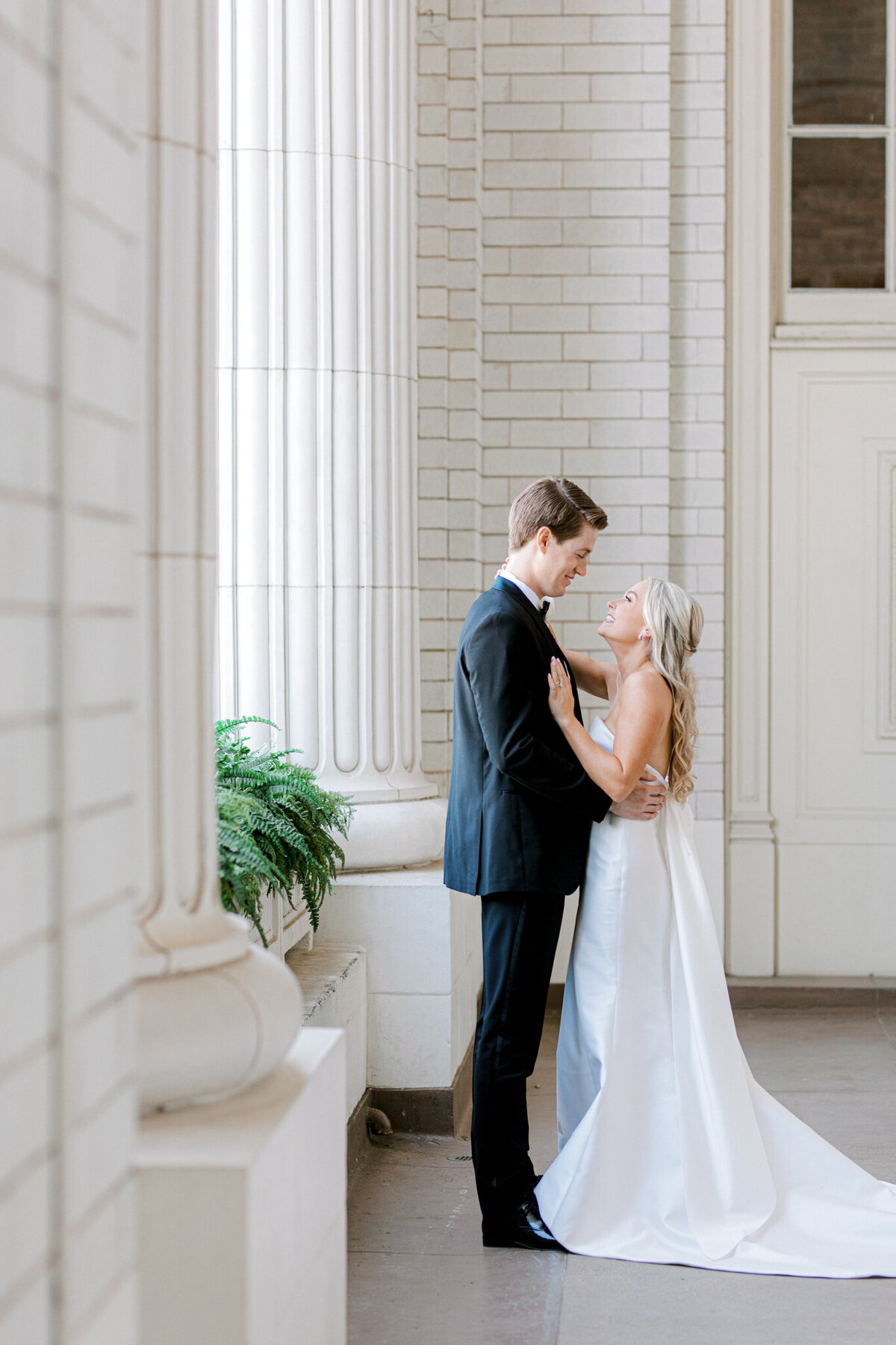 Madison & Michael's Wedding at Union Station | Dallas Wedding Photographer | Sami Kathryn Photography-65