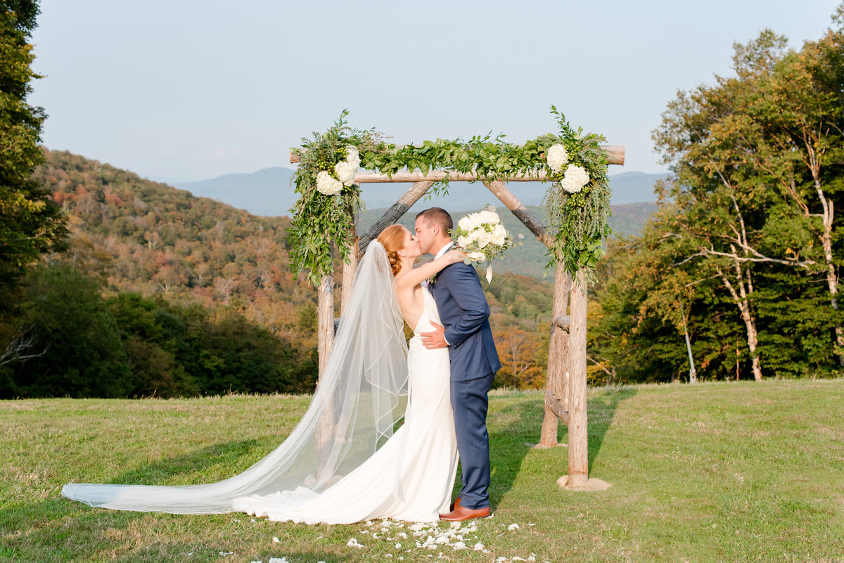 Sugarbush Vermont Wedding-Vermont Wedding Photographer-  Ashley and Joe Wedding 204393-45