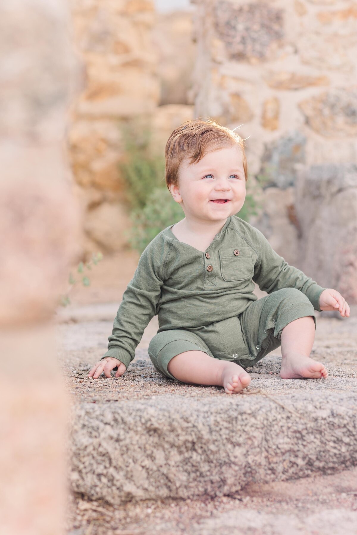 Toddler smiling for Erin Thompson Photography