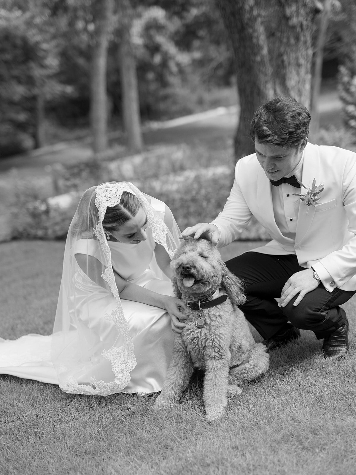 NicoleChase-Wedding-featherandtwine-245-FineArt-Film-Texas-WeddingPhotographer-RuétPhoto-