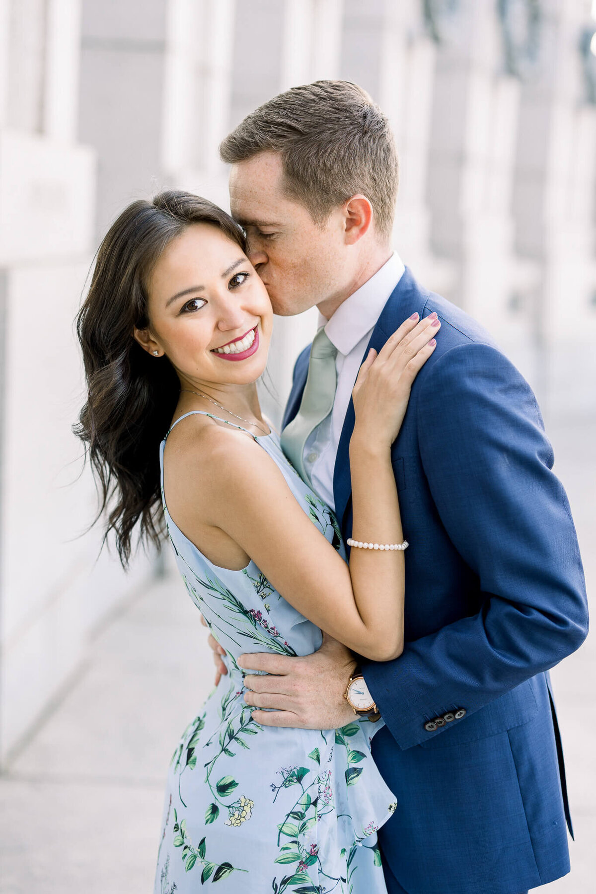 engagement-photography-lincoln-memorial-national-mall-couple-light-airy-washington-dc-13