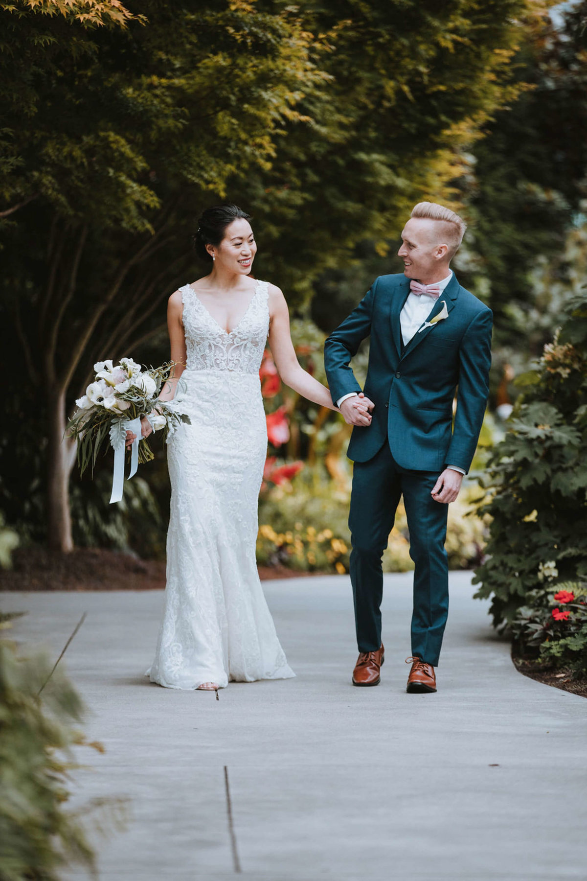 chihuly-garden-and-glass-wedding-sharel-eric-by-Adina-Preston-Photography-2019-201