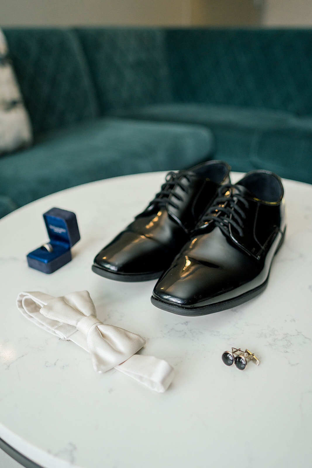 Eliana-Melmed-Photography-Chicago-LosAngeles-Jewish-WeddingPhotography-Details-00044
