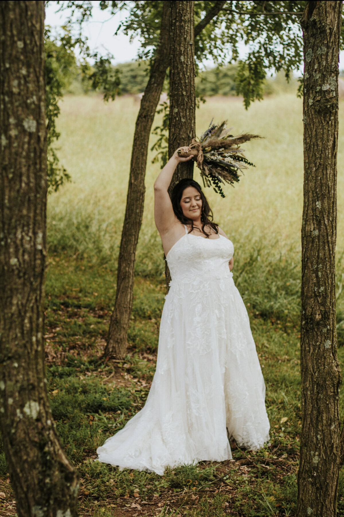 Emotive Nashville wedding photographer