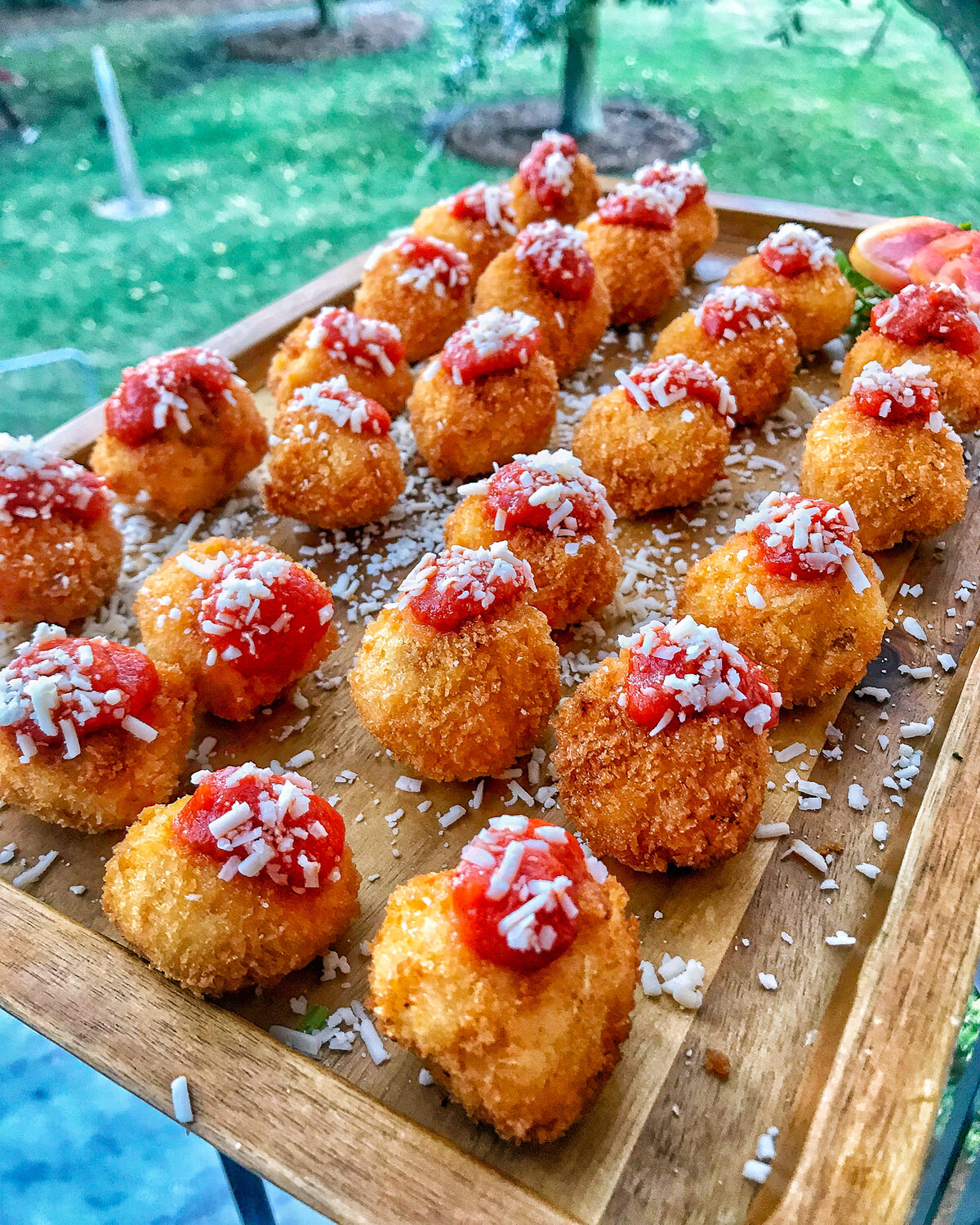 Fried Mac and Cheese Balls 2