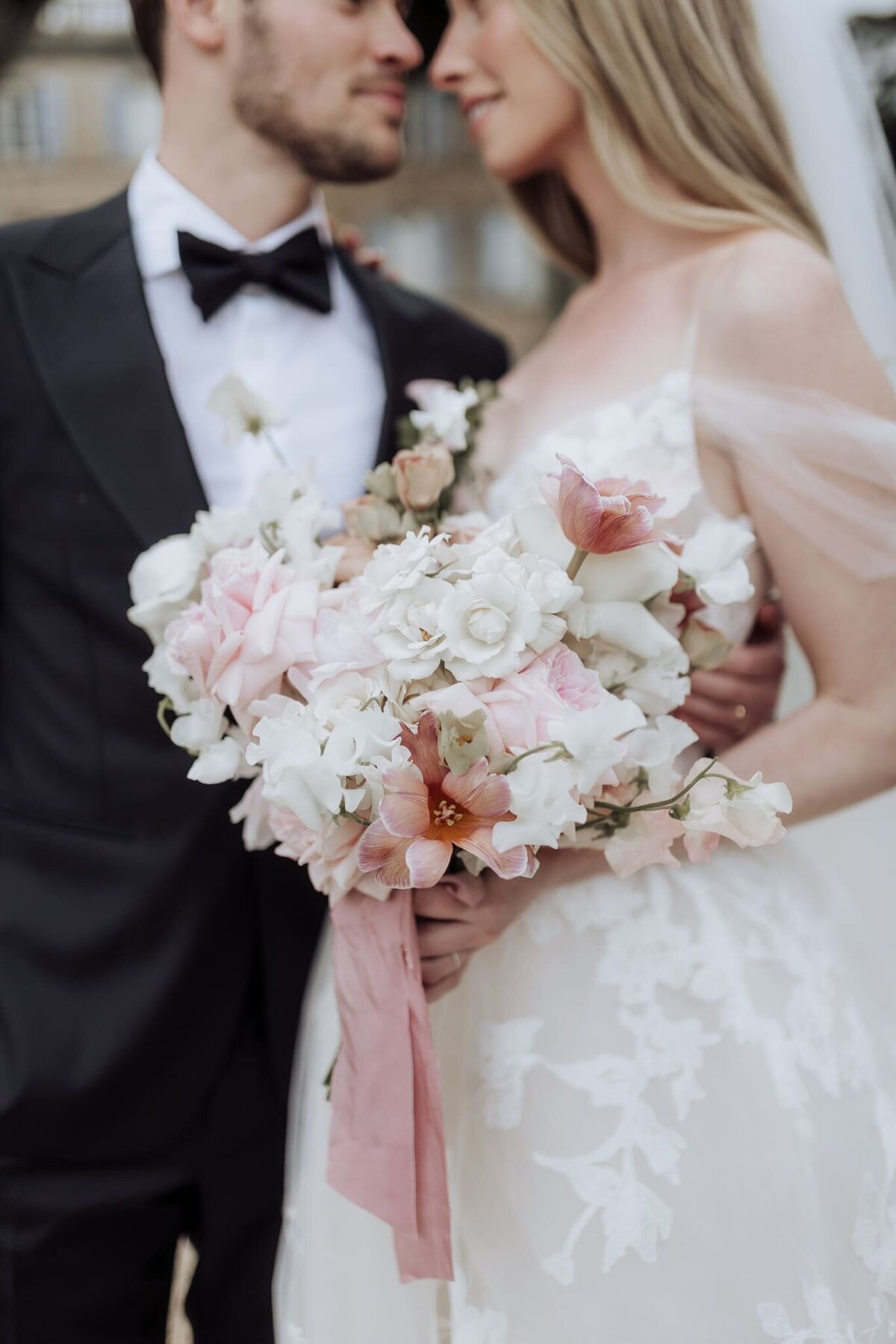 luxury-floral-design-bridal-bouquet