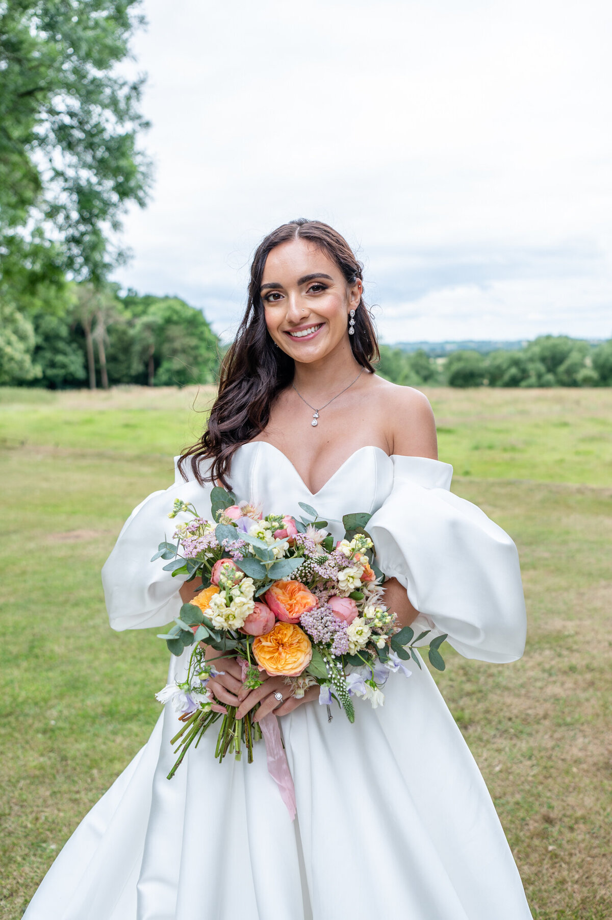 Chloe Bolam - UK Wedding and Engagment Photographer - Swanbourne House Wedding Venue Milton Keynes - Destination Wedding in the UK - 12