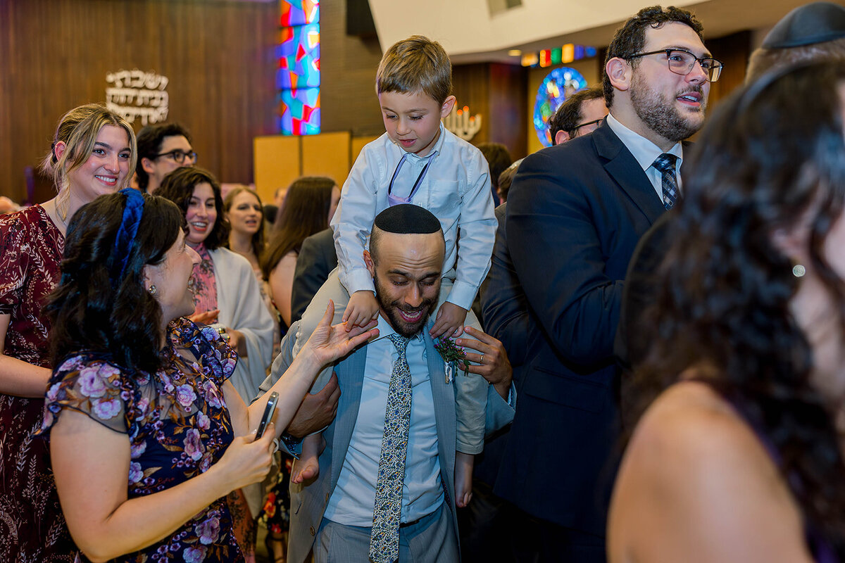 Eliana-Melmed-Photography-Chicago-LosAngeles-Jewish-WeddingPhotography-ElianaSklar-Chuppah-00233