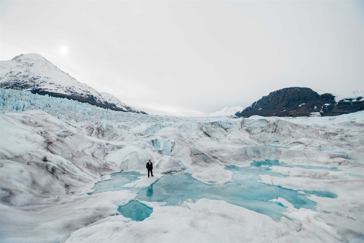 top-luxury-destination-elopement-photographer-who-does-elopements-on-glaciers-and-in-alaska-8Soul-and-Sky-Weddings-Soul-and-Sky-Weddings 91