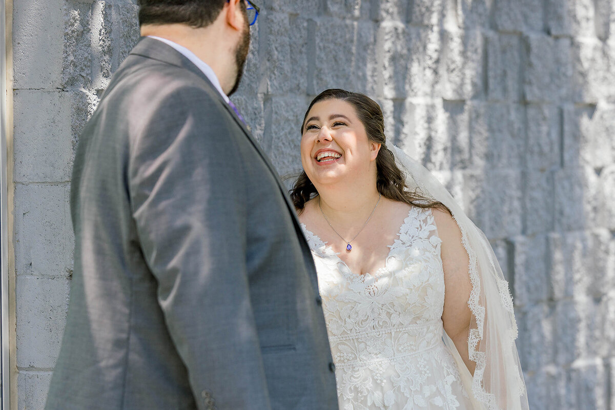 Eliana-Melmed-Photography-Chicago-LosAngeles-Jewish-WeddingPhotography-ElianaSklar-FirstLook-00077