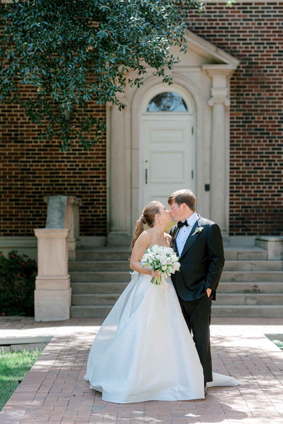 Hannah & Jason's Wedding at Hotel Crescent Court Club Perkins Chapel | Dallas Wedding Photographer | Sami Kathryn Photography-105