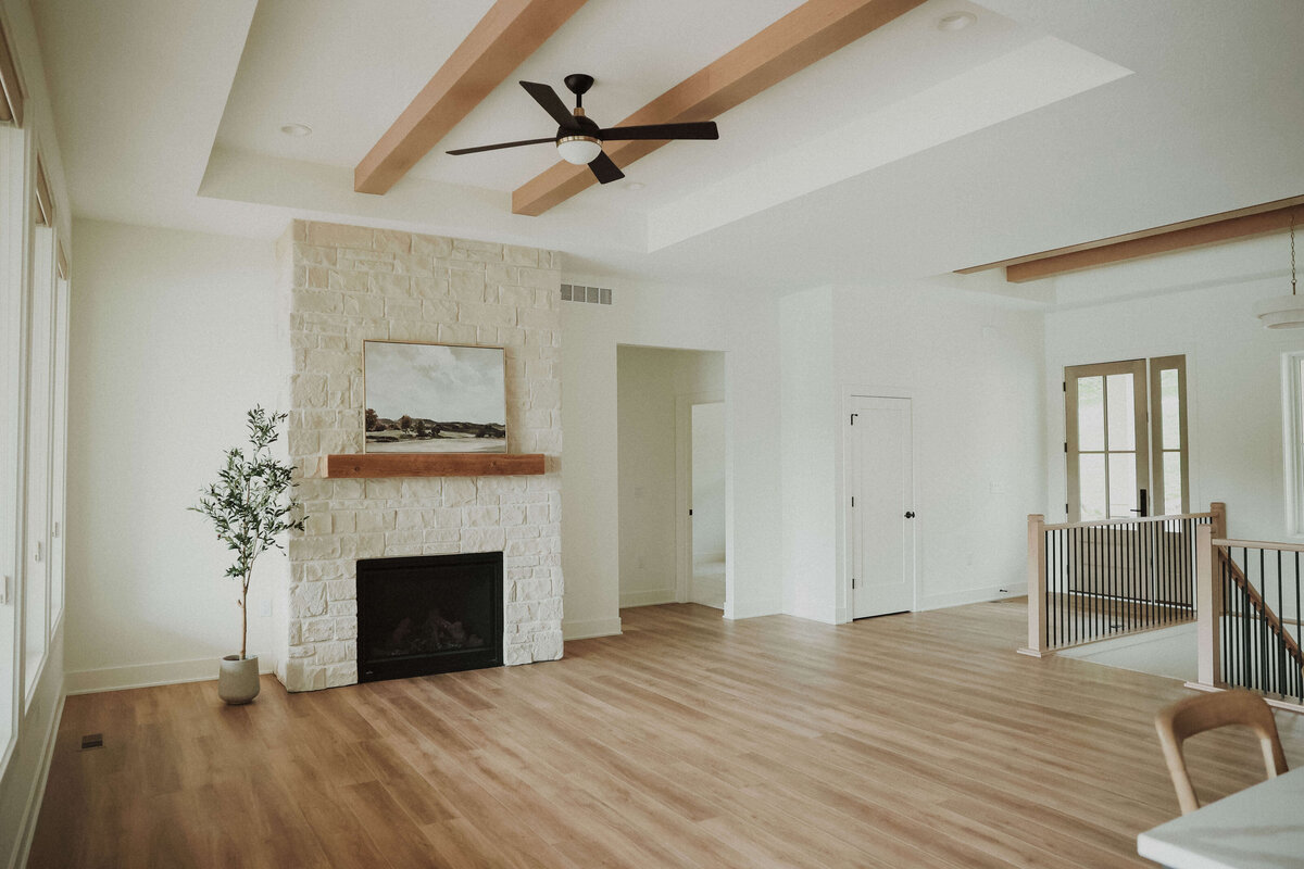 4108-Livingroom-Panora-Central-Iowa-Custom-Home-JRL-Builders-E23A8999