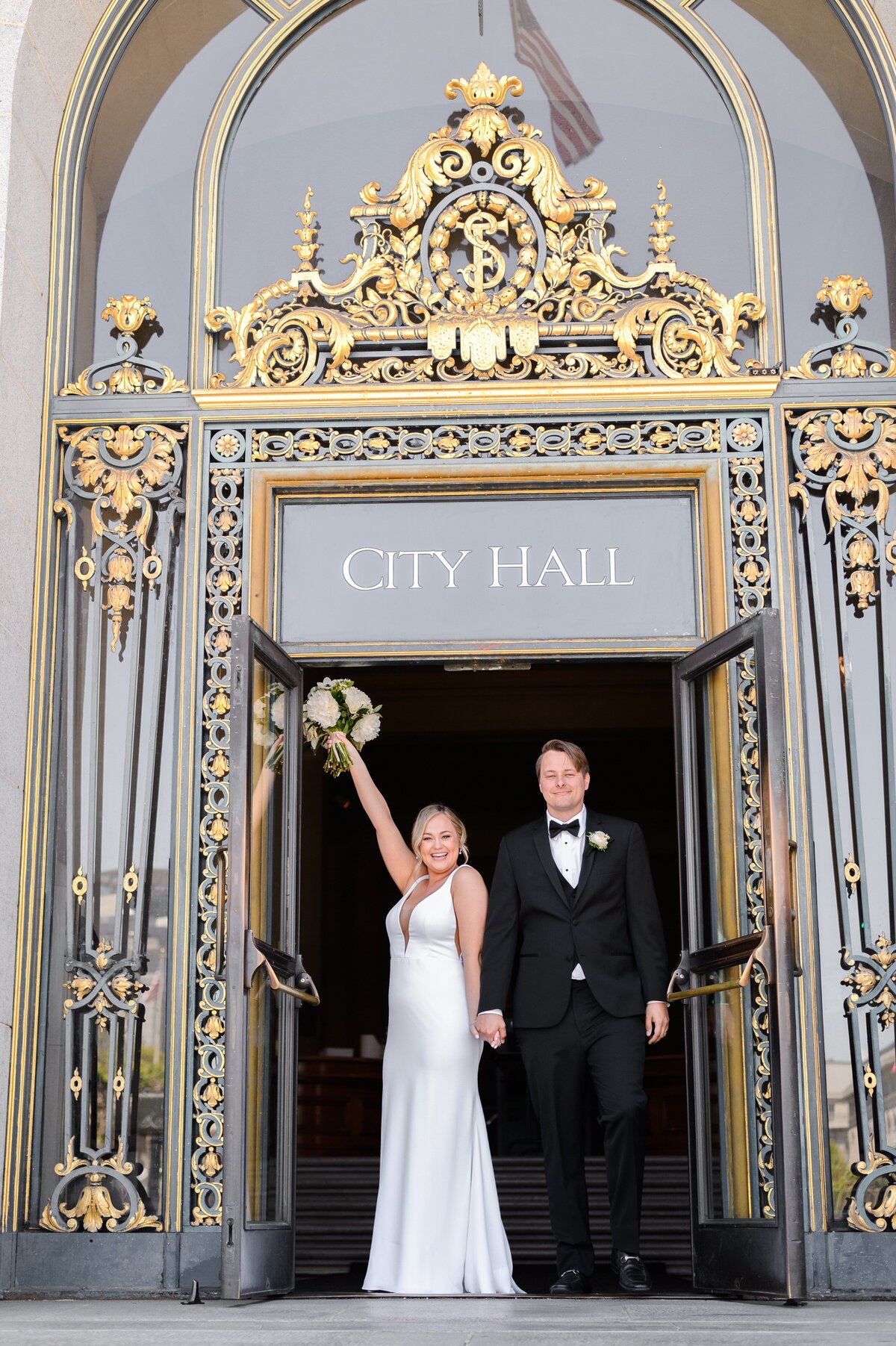 San Francisco Hall City Hall + Destination Wedding Photographer 090