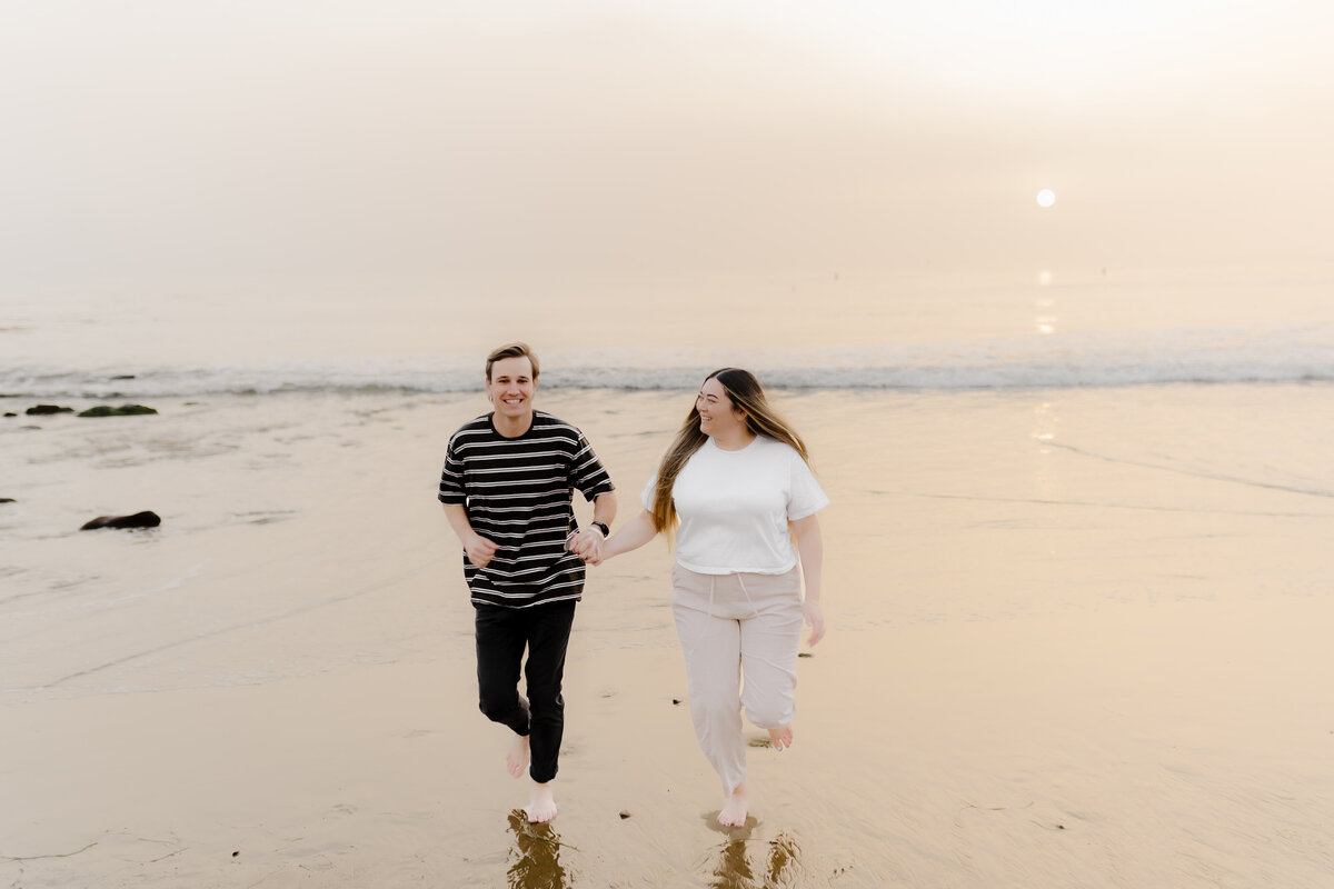 Beach Engagement Pictures 2