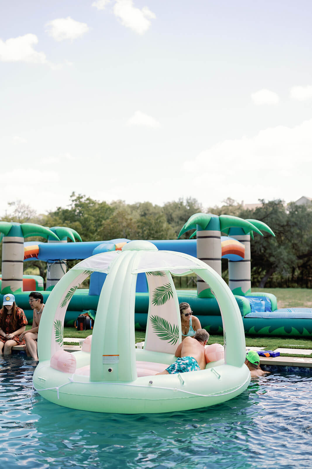 post-wedding-pool-party-austin-julie-wilhite-photography-12