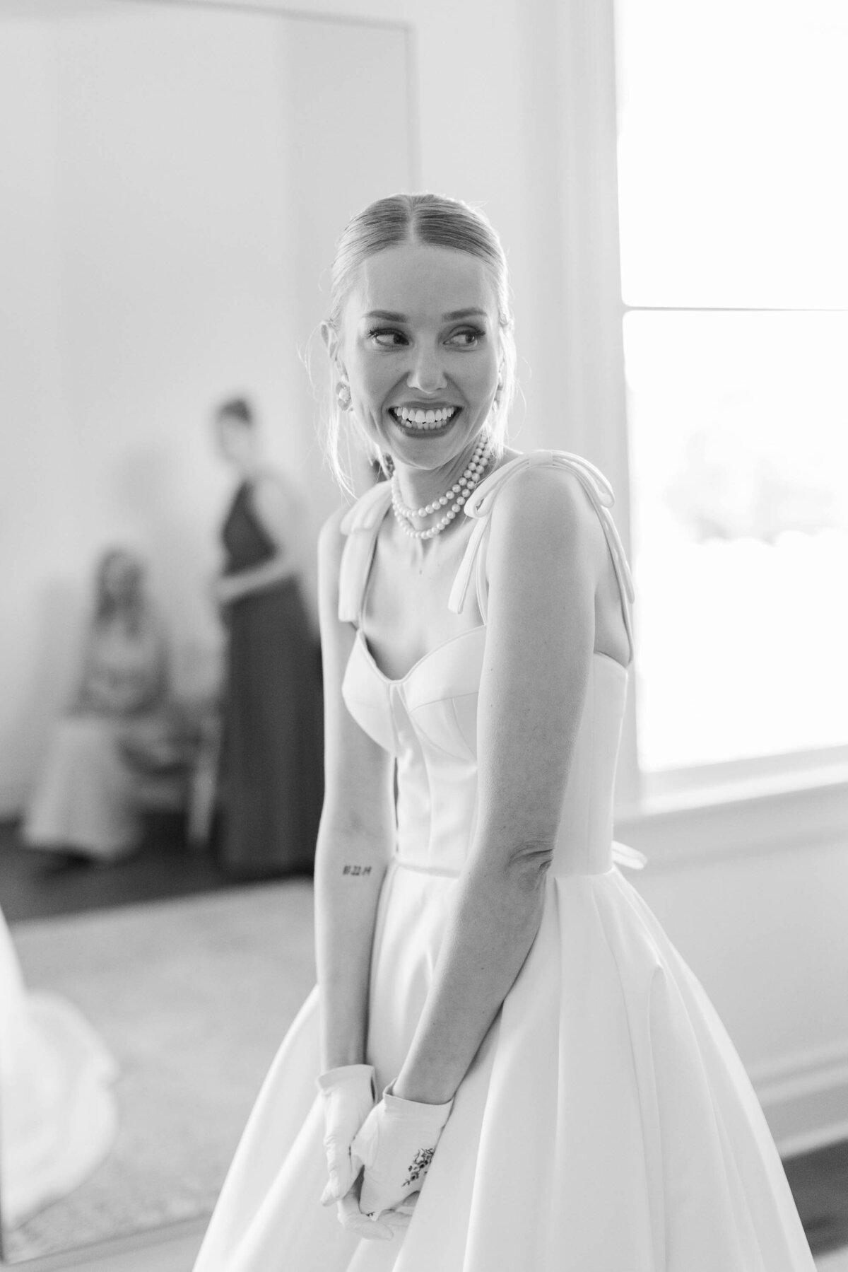 bridal-portrait-at-the-grand-lady-texas