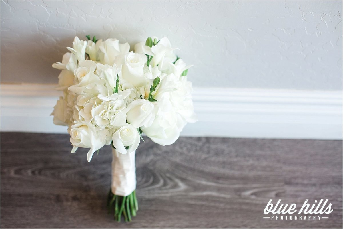 white bouquet-3