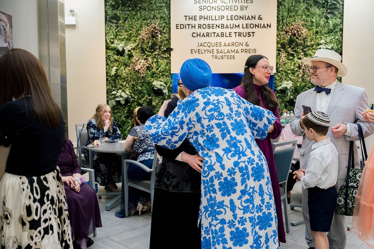 Eliana-Melmed-Photography-Chicago-LosAngeles-Jewish-WeddingPhotographer-CarmiKalman-KabbalatPanim-00044