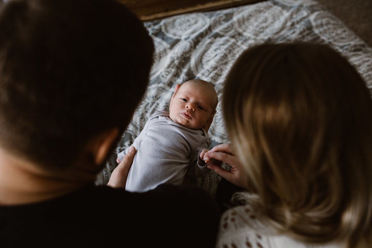 unique pgh newborn photographer_0024