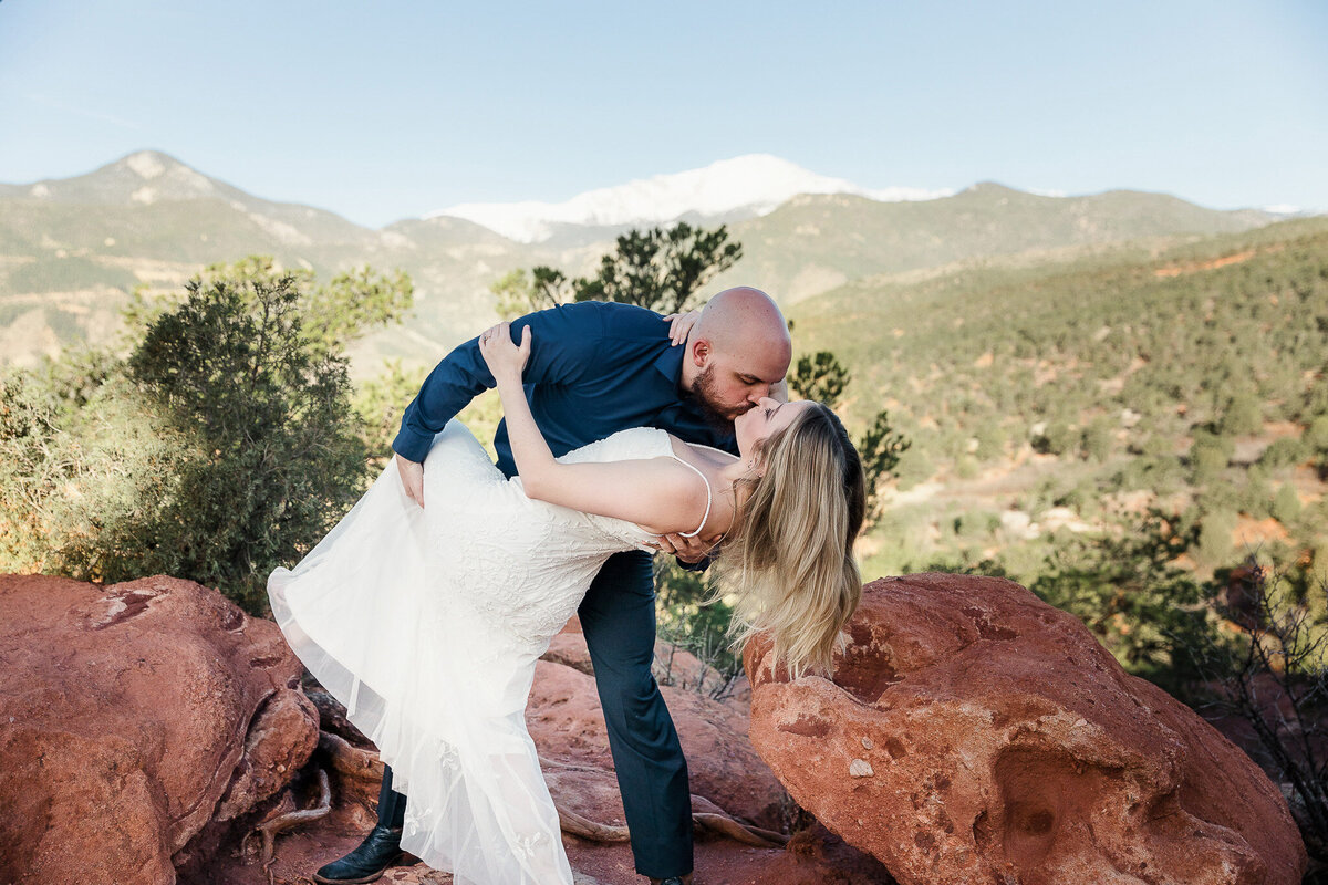 couple kissing during their elopement day