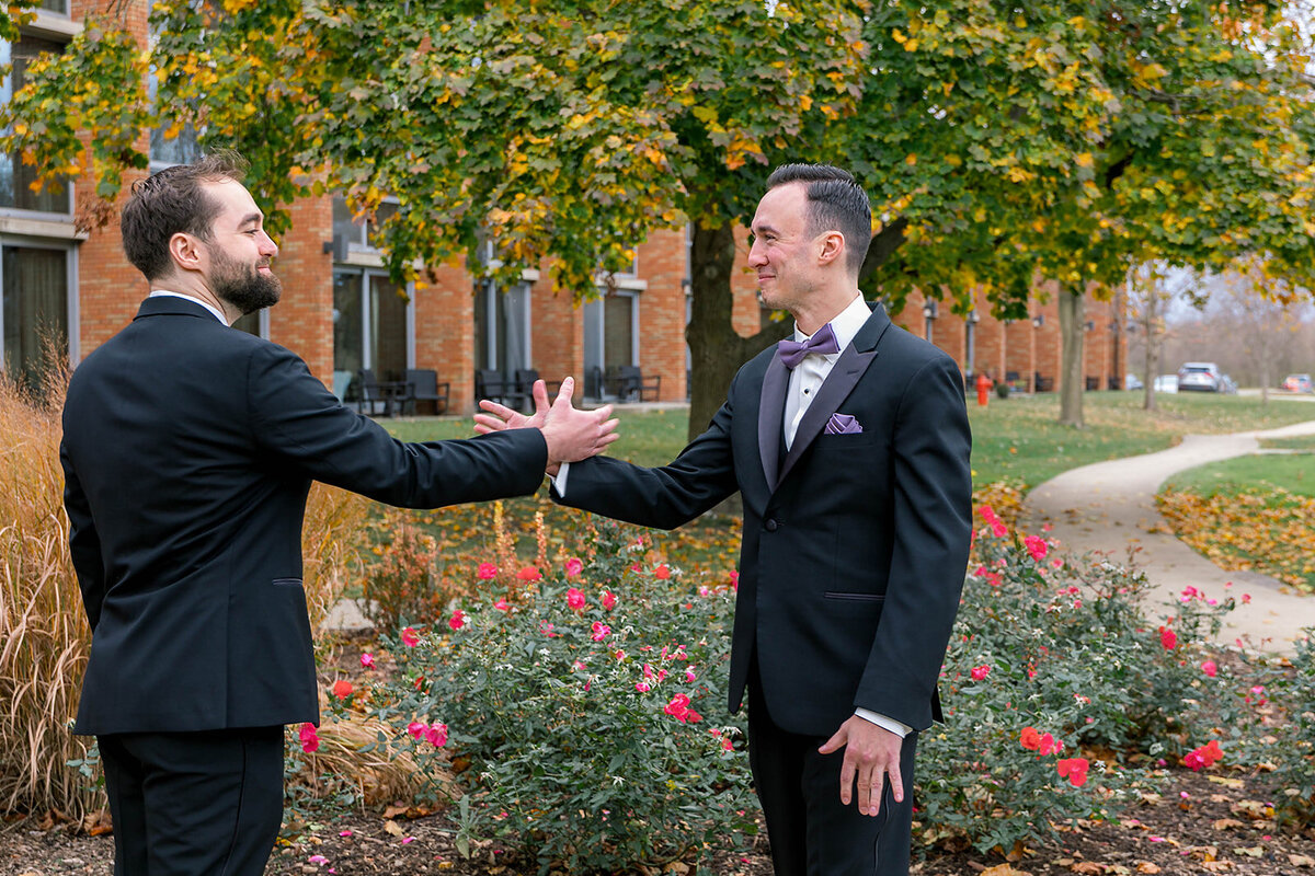 Eliana-Melmed-Photography-Chicago-LosAngeles-Jewish-WeddingPhotography-AndrewReady-00053