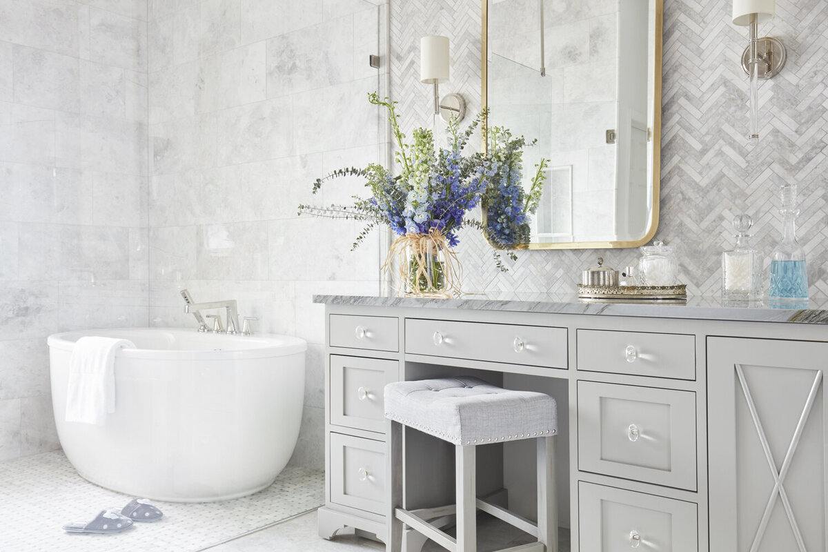 Panageries Residential Interior Design | Glam Charleston Single Tub and Vanity with Fresh Flowers