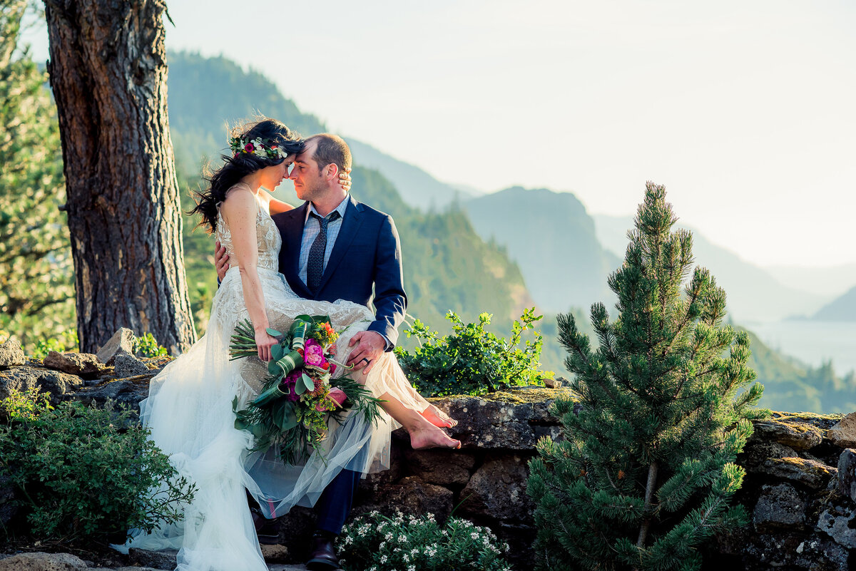 wedding in columbia gorge