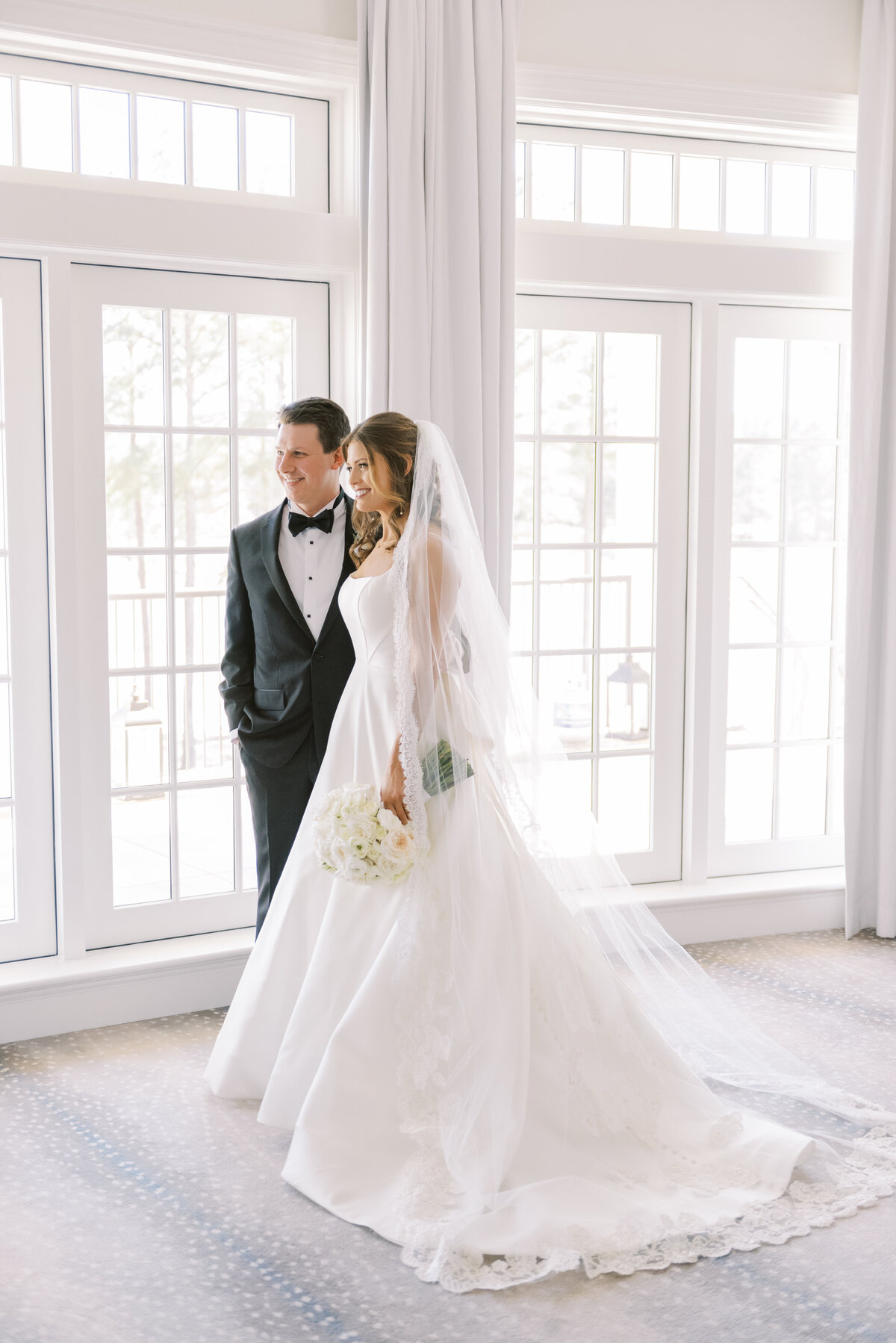 129_Elizabeth & Stokes Wedding_BrdGrm_Lindsay Ott Photography