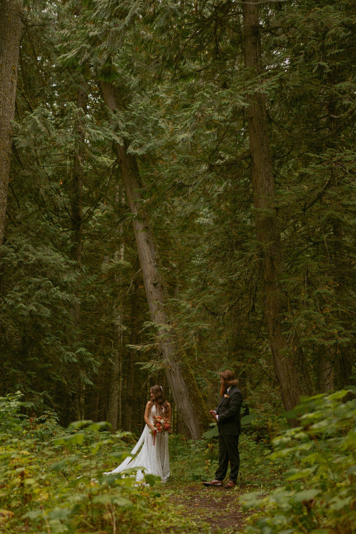 BRITISHCOLUMBIAWEDDINGPHOTOGRAPHER-48