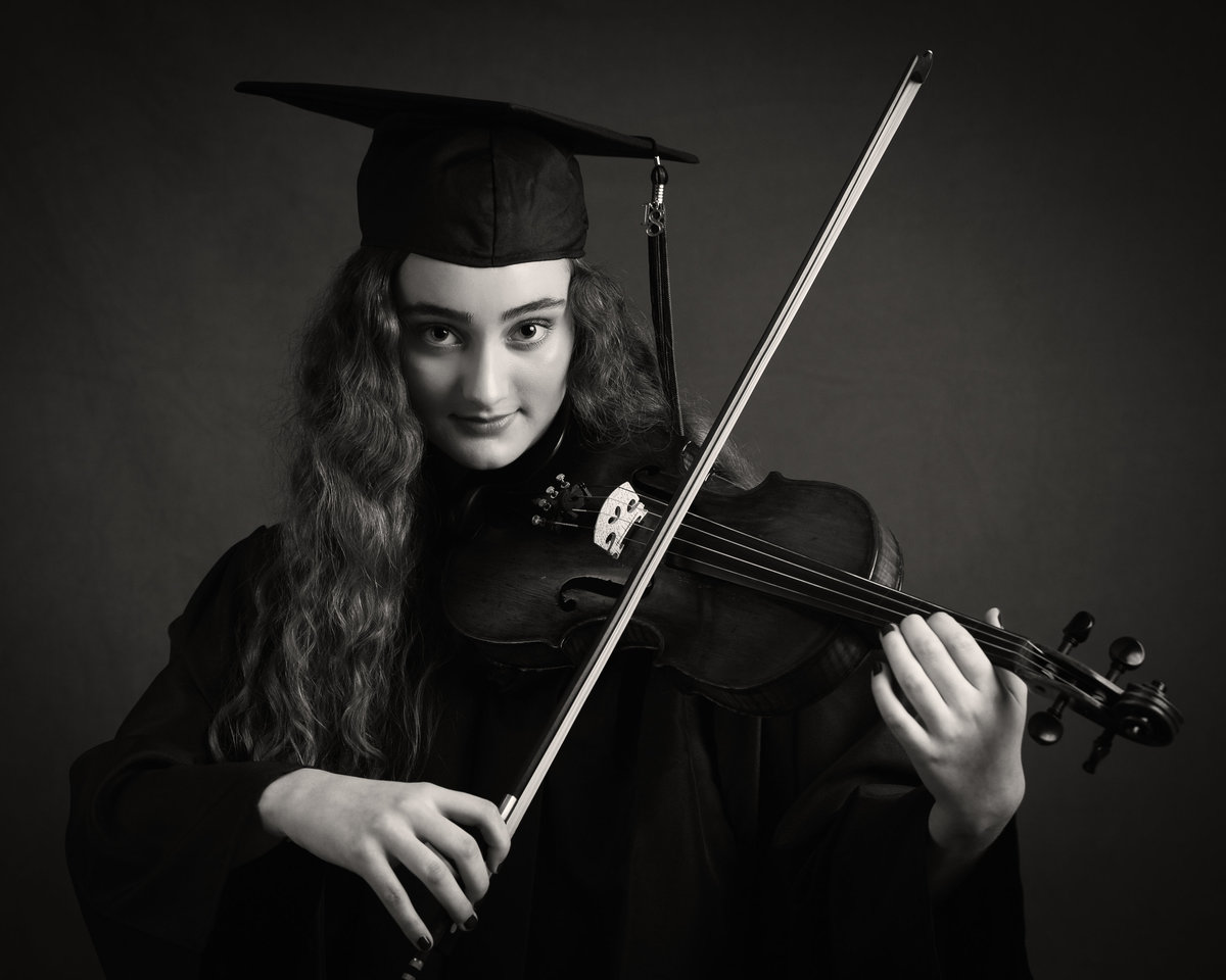 Senior Anna is an Honor Student and plays a beautiful violin!