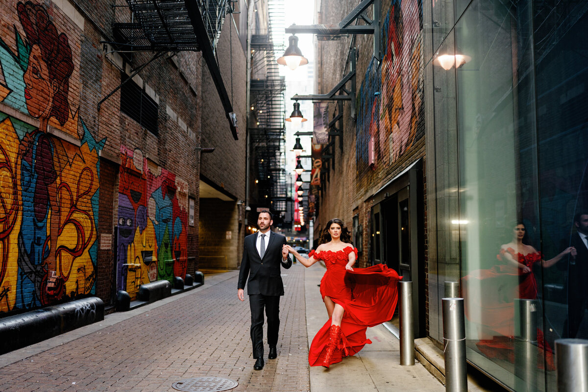 Aspen-Avenue-Chicago-Wedding-Photographer-Union-Station-Chicago-Theater-Engagement-Session-Timeless-Romantic-Red-Dress-Editorial-Stemming-From-Love-Bry-Jean-Artistry-The-Bridal-Collective-True-to-color-Luxury-FAV-103