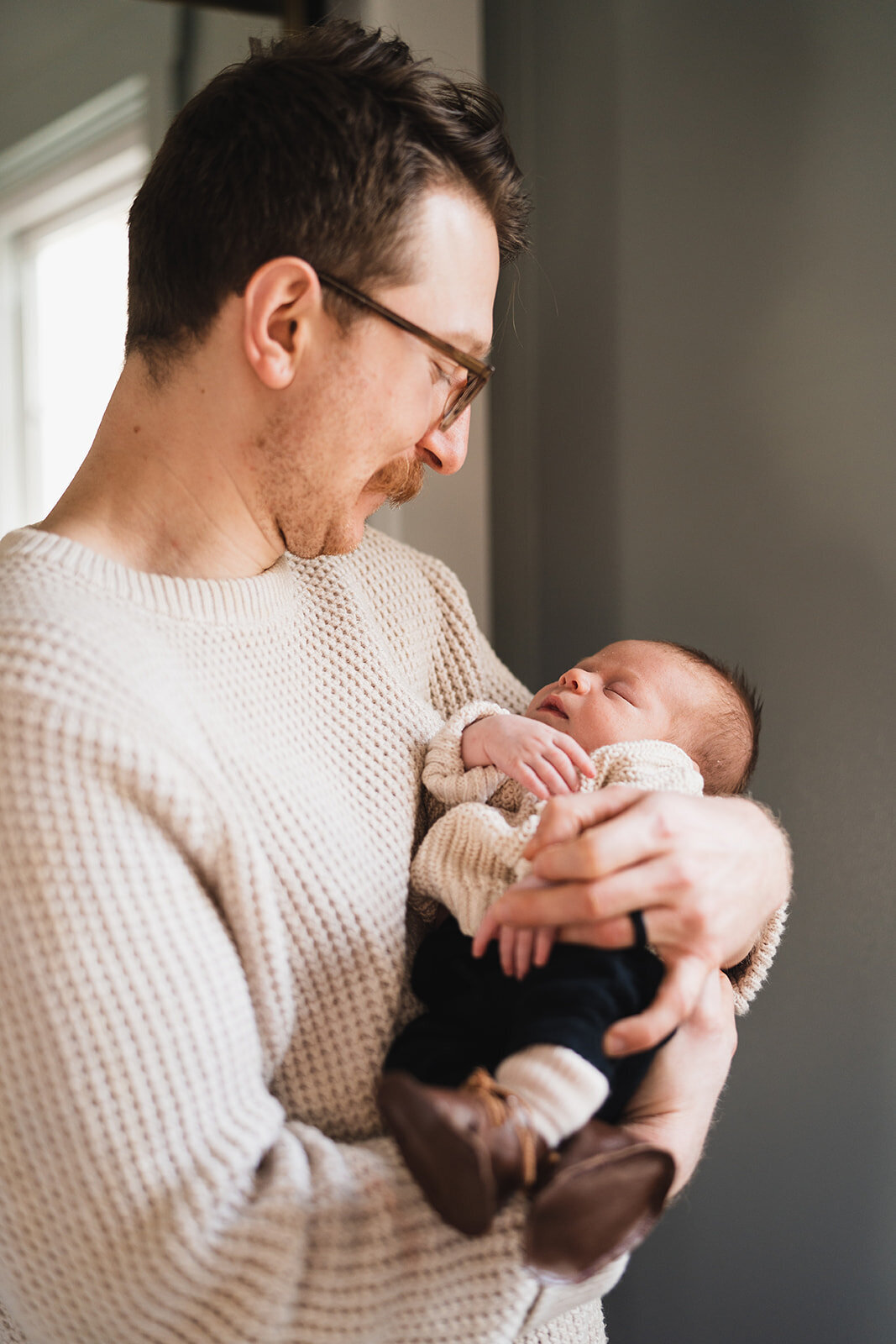 Katie and Brian in home Newborn-05118_websize