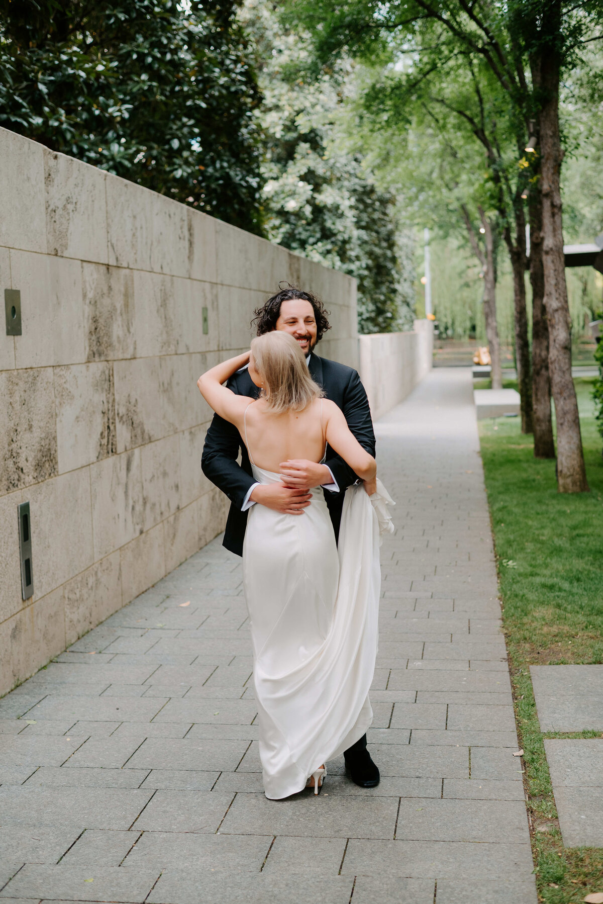 Nasher Sculpture Center Wedding - Ruchlin Wedding - FIRST LOOK + ROMANTICS - Kyrsten Ashlay Photography-6-Edit