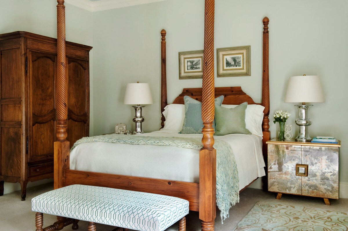 Panageries Residential Interior Design | Traditional Georgian Manse Bedroom Design with Wood Tones, White Linens, and Pops of Blue