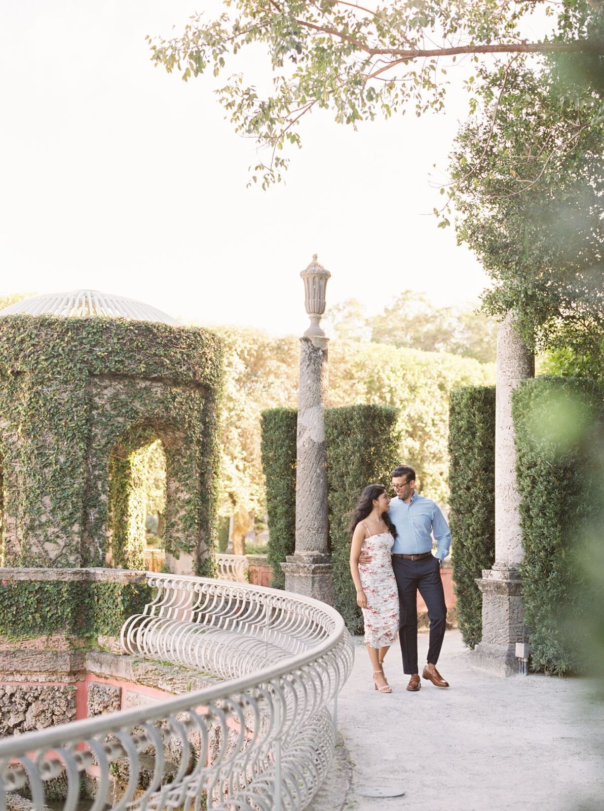 Engagement-Session-at-Vizcaya-Museum-16