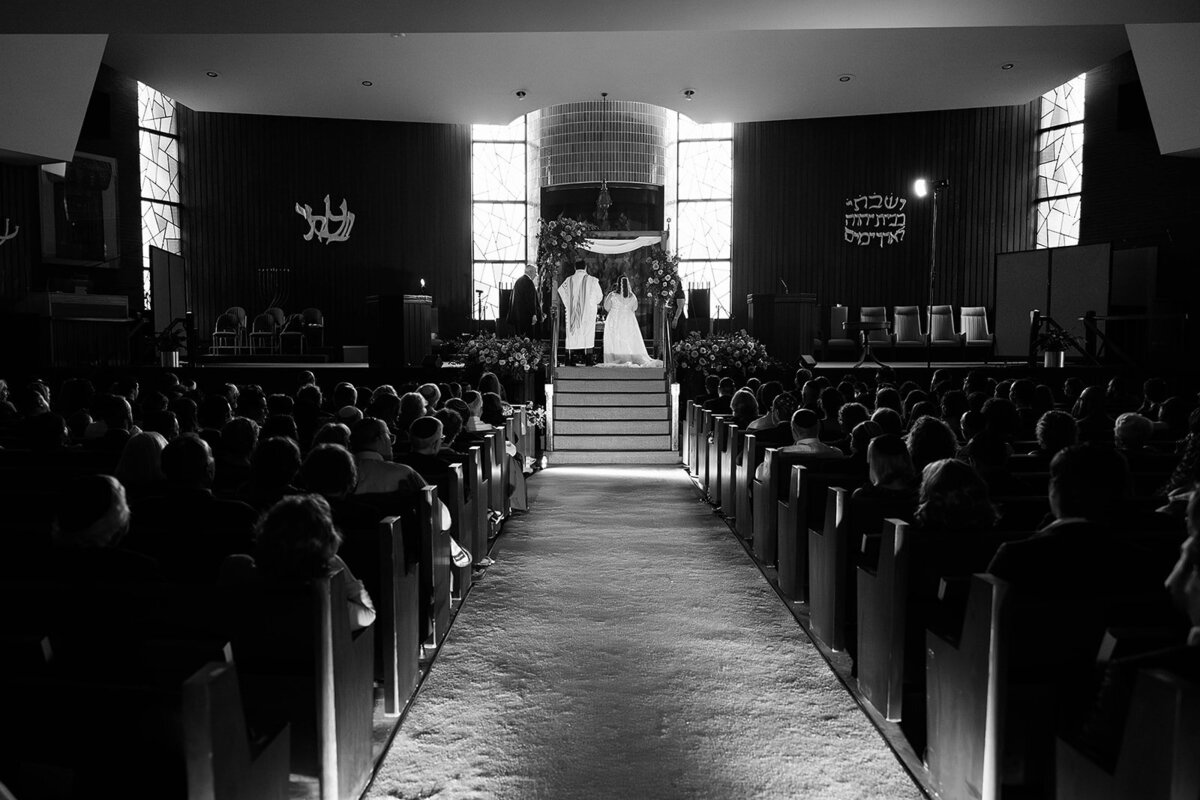 Eliana-Melmed-Photography-Chicago-LosAngeles-Jewish-WeddingPhotography-ElianaSklar-Chuppah-00140