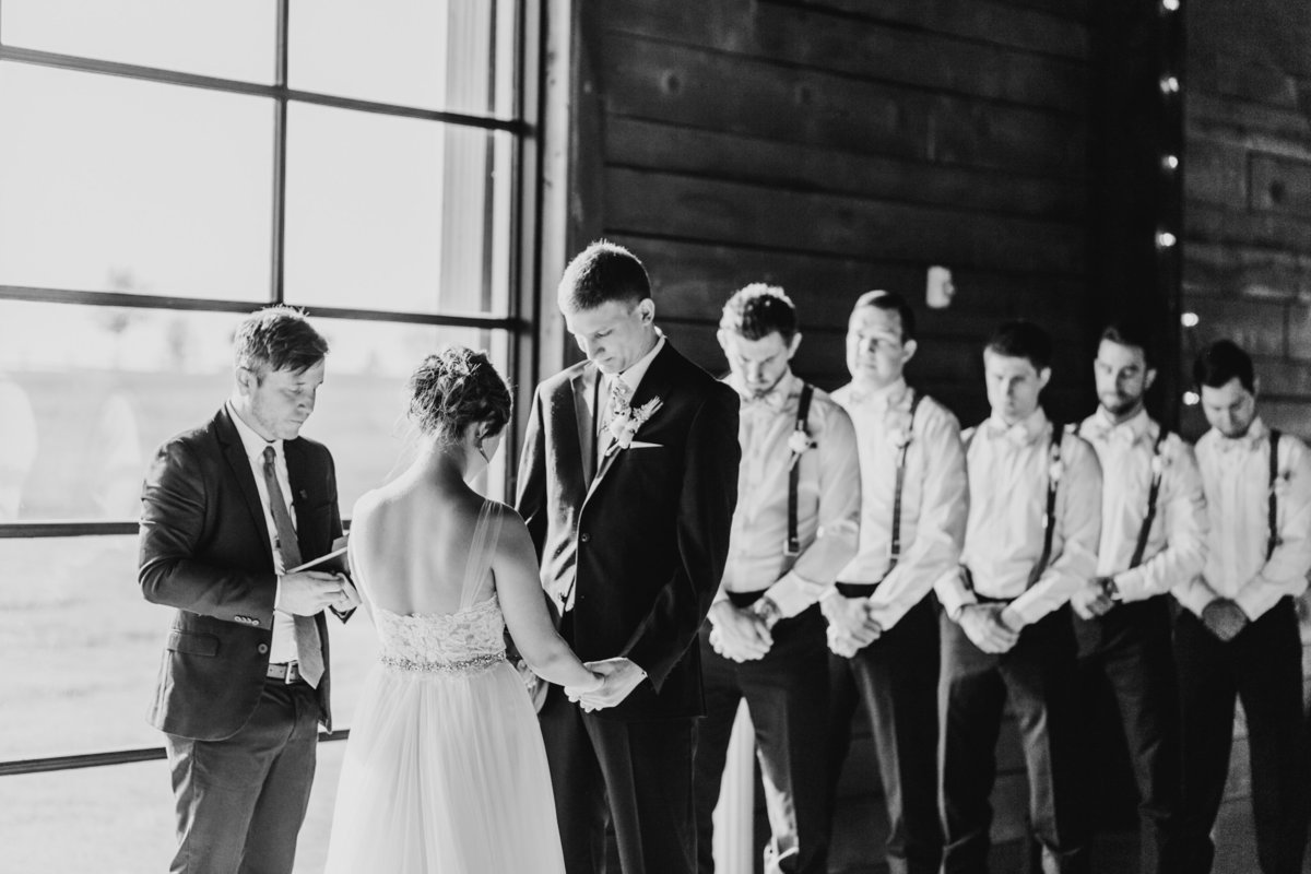 Alexa-Vossler-Photo_Dallas-Wedding-Photographer_North-Texas-Wedding-Photographer_Stephanie-Chase-Wedding-at-Morgan-Creek-Barn-Aubrey-Texas_98