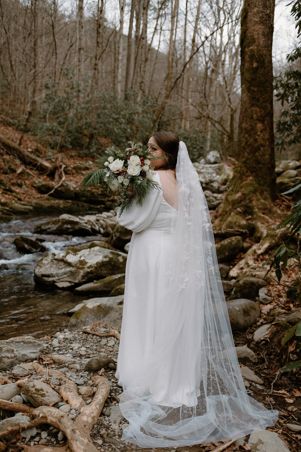 Bridal portraits at Ely's Mill in Tennessee.