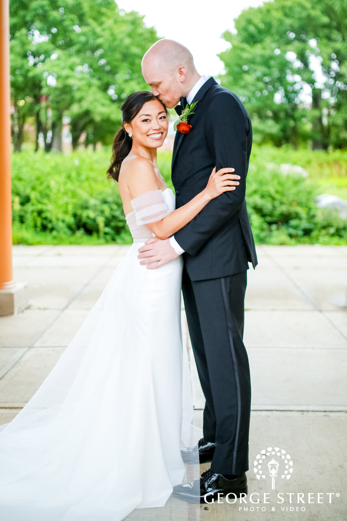 fall-multicultural-wedding- ping - tom- park -chicago