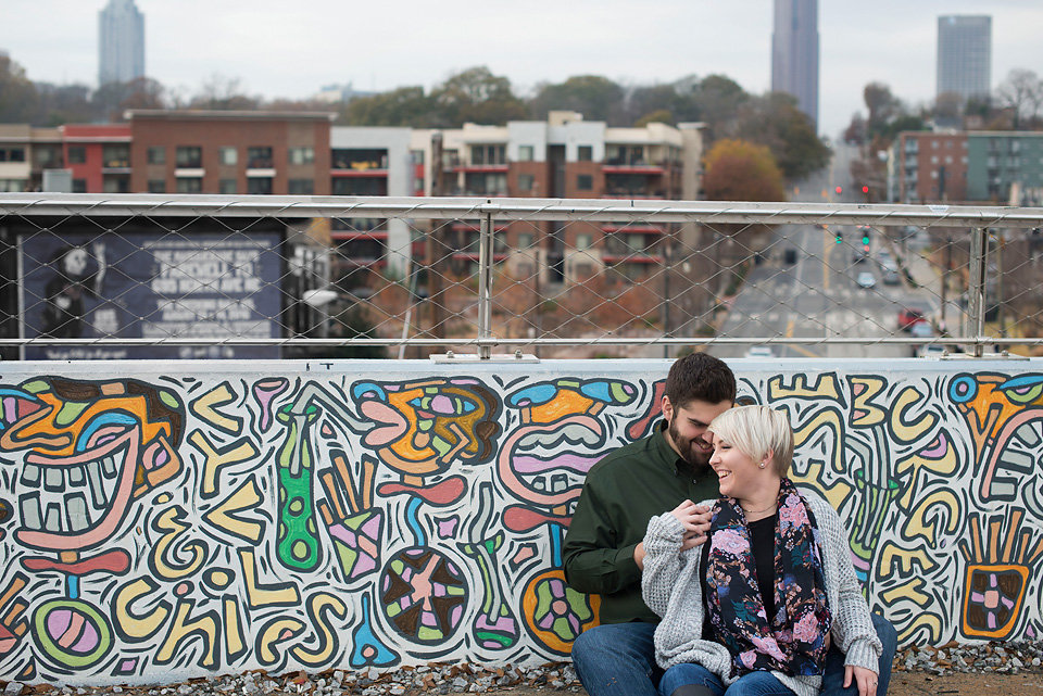 graffiti_wall_city_hipster_engagment_megant_pictures