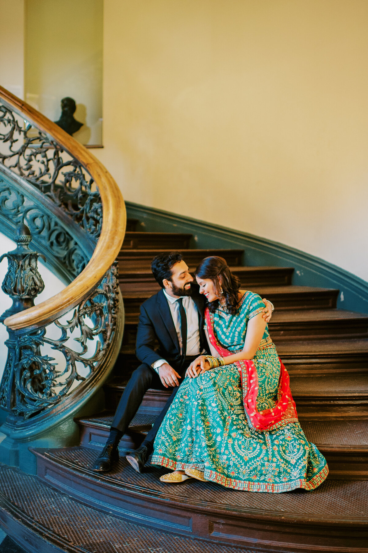 George-Peabody-Library-Engagement-Photos-18