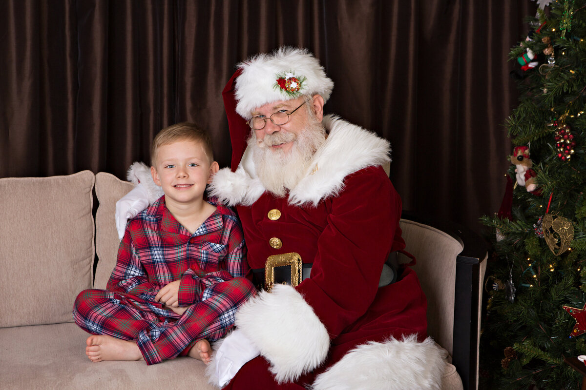 San Antonio children and family holiday photography studio lifestyle Santa family photographer luxury photo studio