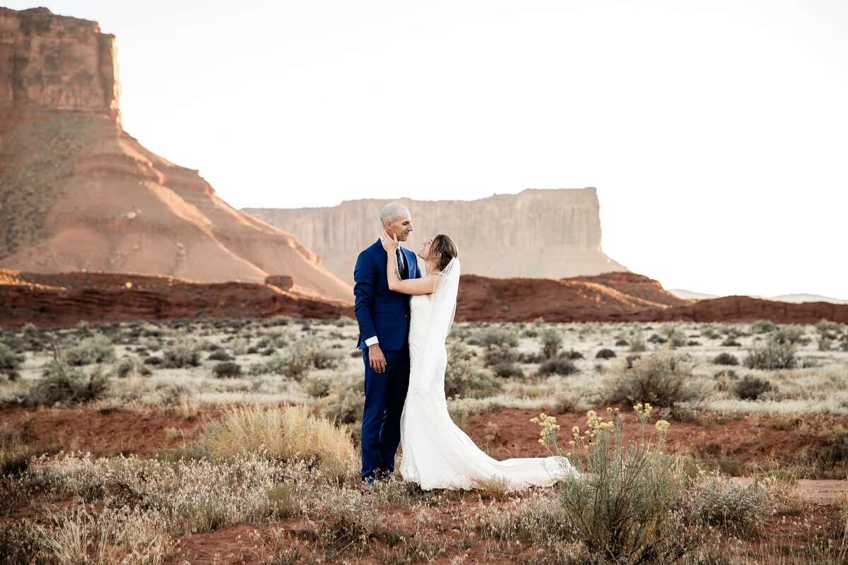 moab-dead-horse-point-adventure-elopement-wedding23