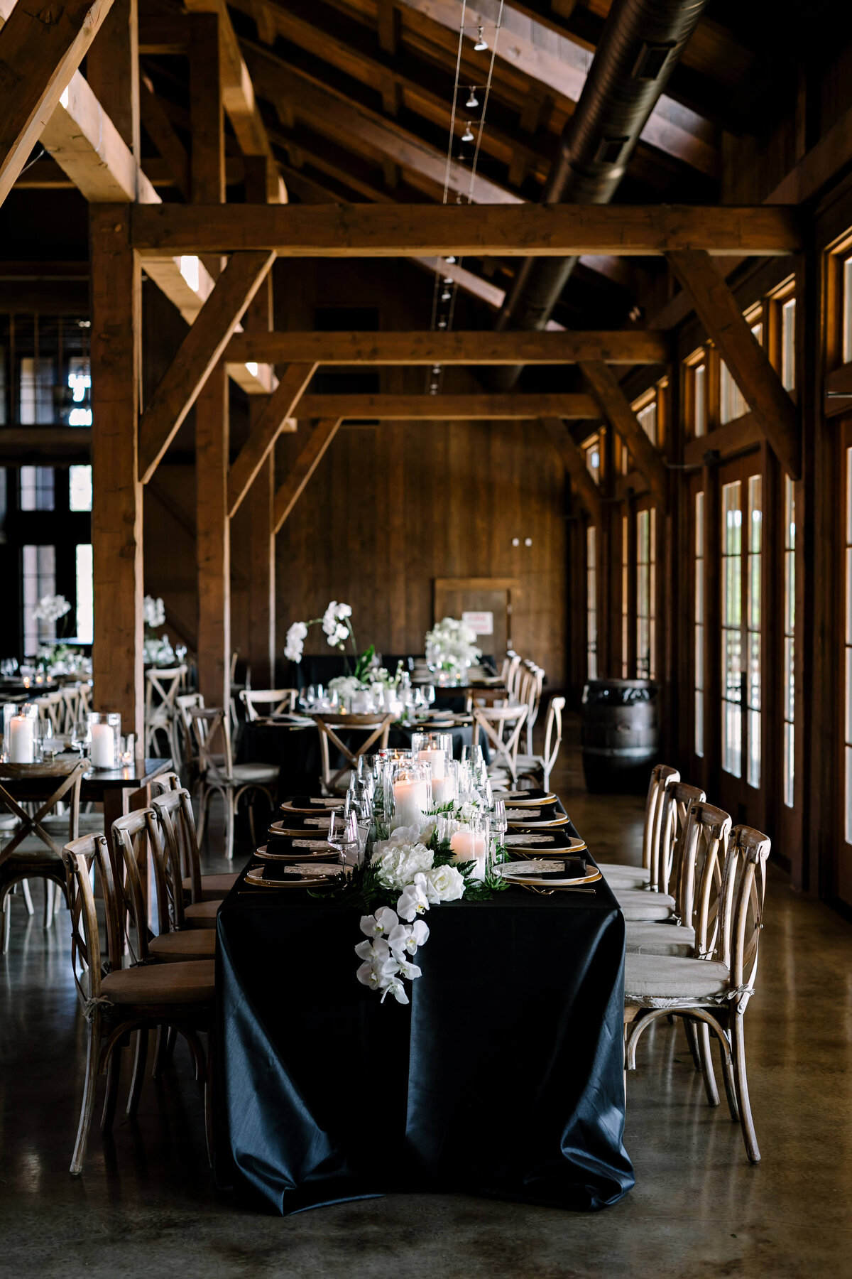 Classic and sophisticated wedding at Hidden River Ranch