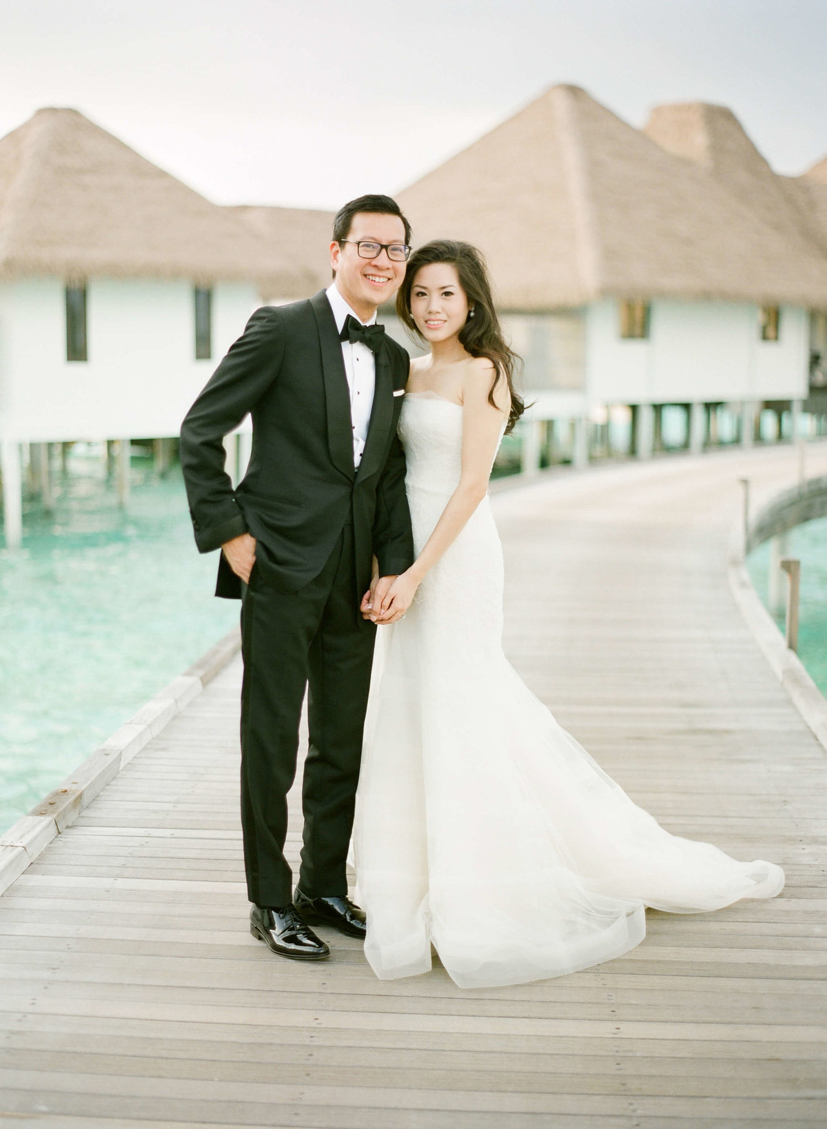 4-KTMerry-fine-art-wedding-couple-Maldives
