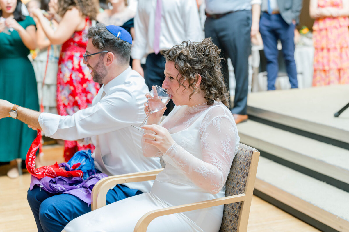 Eliana-Melmed-Photography-Chicago-LosAngeles-Jewish-WeddingPhotography-ShulaNoah-Shtick-00196