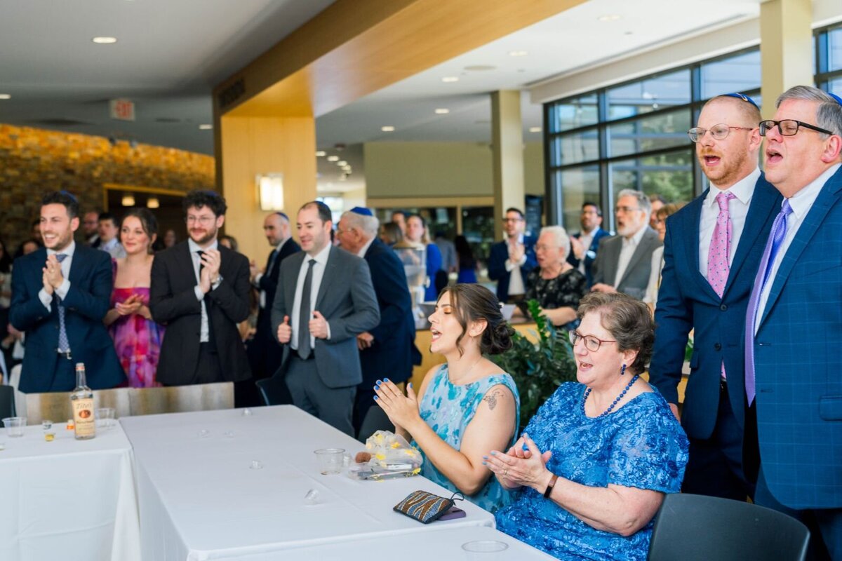 Eliana-Melmed-Photography-Chicago-LosAngeles-Jewish-WeddingPhotography-ShulaNoah-Tisch-00240