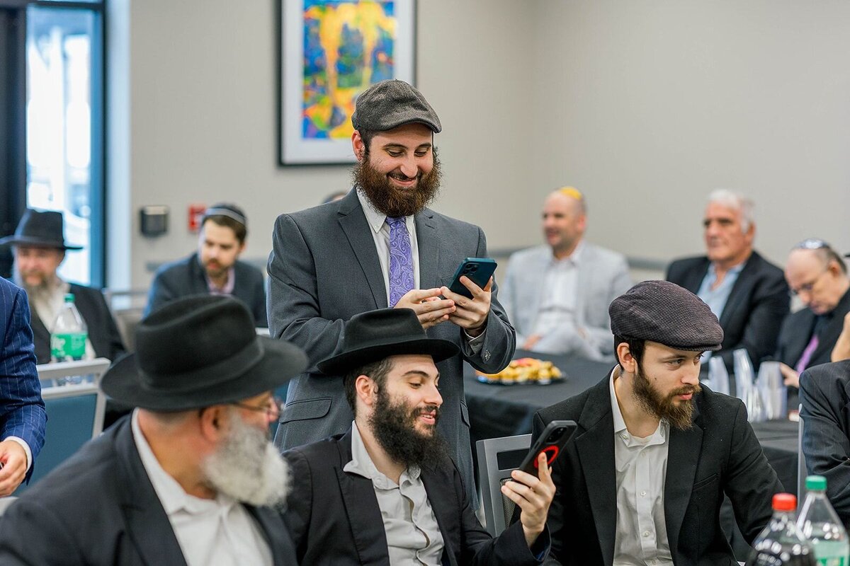 Eliana-Melmed-Photography-Chicago-LosAngeles-Jewish-WeddingPhotographer-CarmiKalman-Tisch-00148