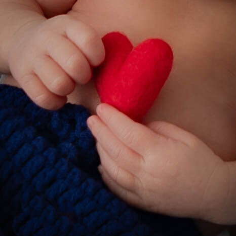 Newborn David Heart Hands